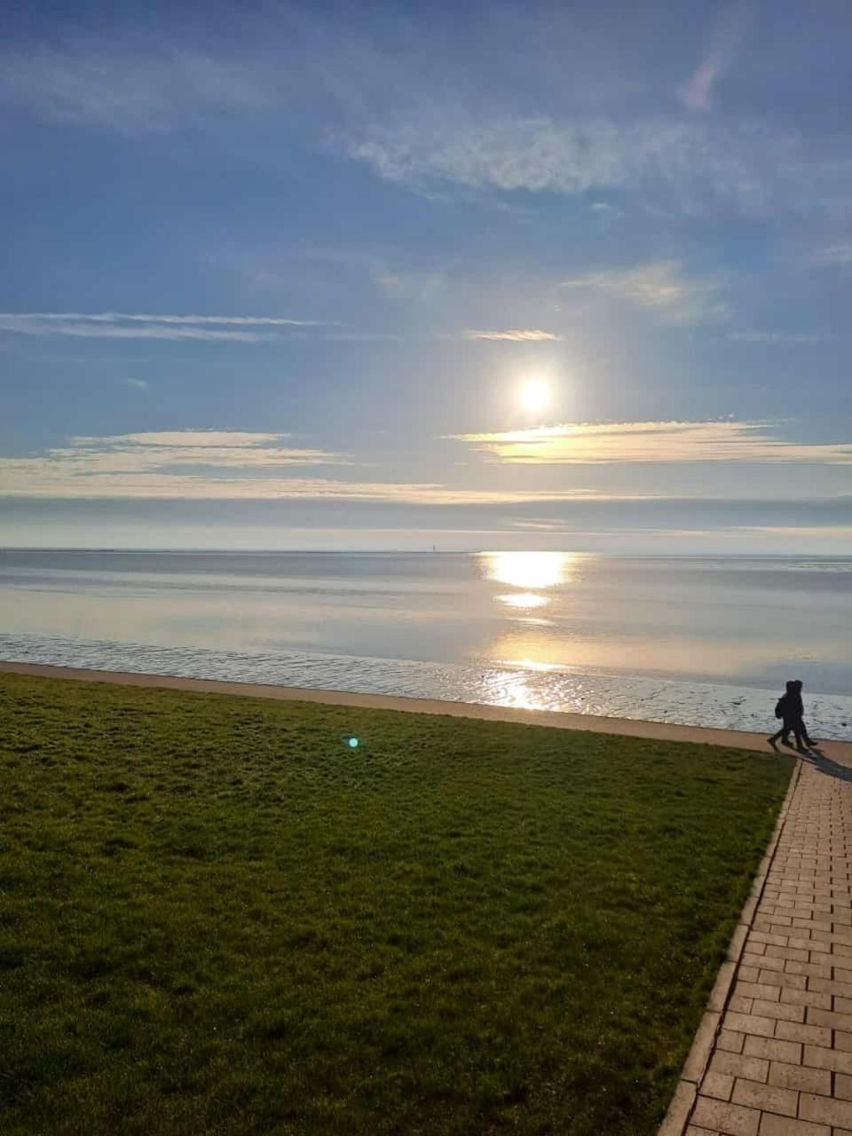 Studio Mit Meerblick Und Grosser Loggia - Direktzugang Zur Nordsee 빌헬름스하펜 외부 사진
